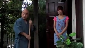 japanisches Teen fickt alten Mann