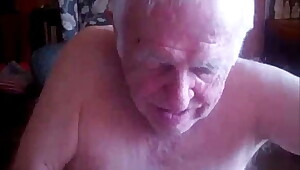 yo Silverdaddy saugt an Bllen