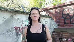 German Scout - Mega Titten MILF Julia Anal Gefickt Bei Strassen Casting Fr Geld In Berlin